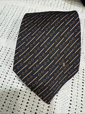 Classic Navy and Gold Men’s Celine Silk Tie